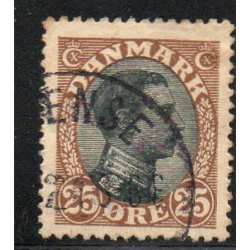 Denmark Sc 107 1920 25 ore brown & black Christian X stamp used