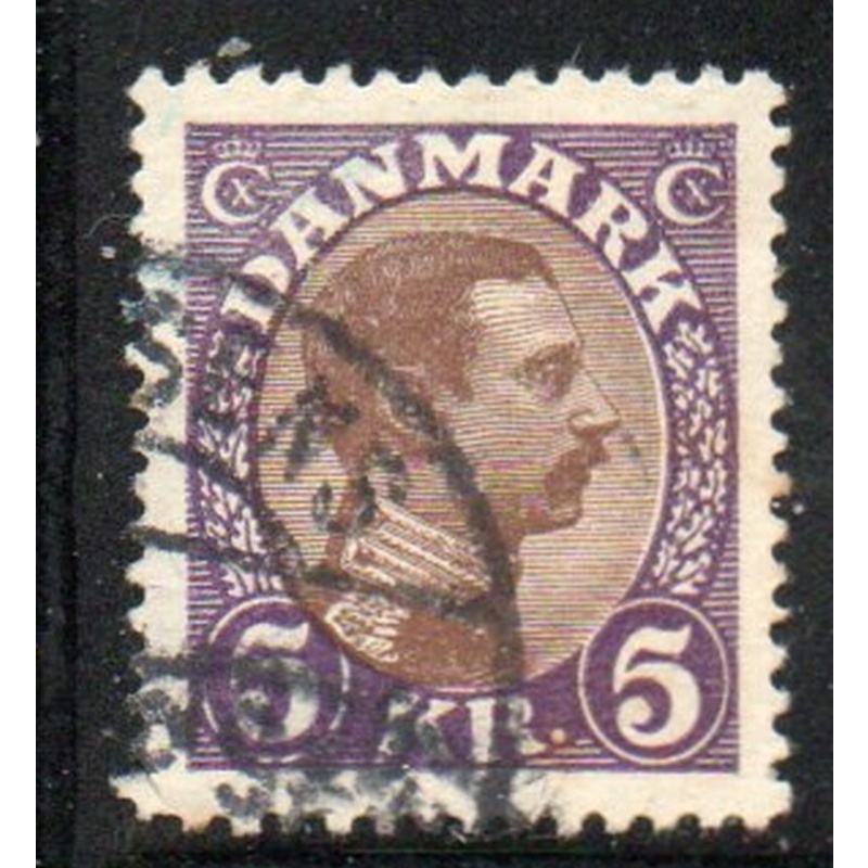 Denmark Sc 130 1927 5 kr violet & brown Christian X stamp used