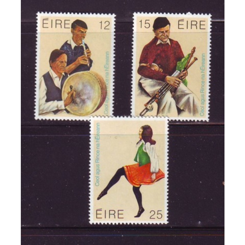 Ireland Sc 484-486 1980 Drum & Whistle Players stamp mint NH